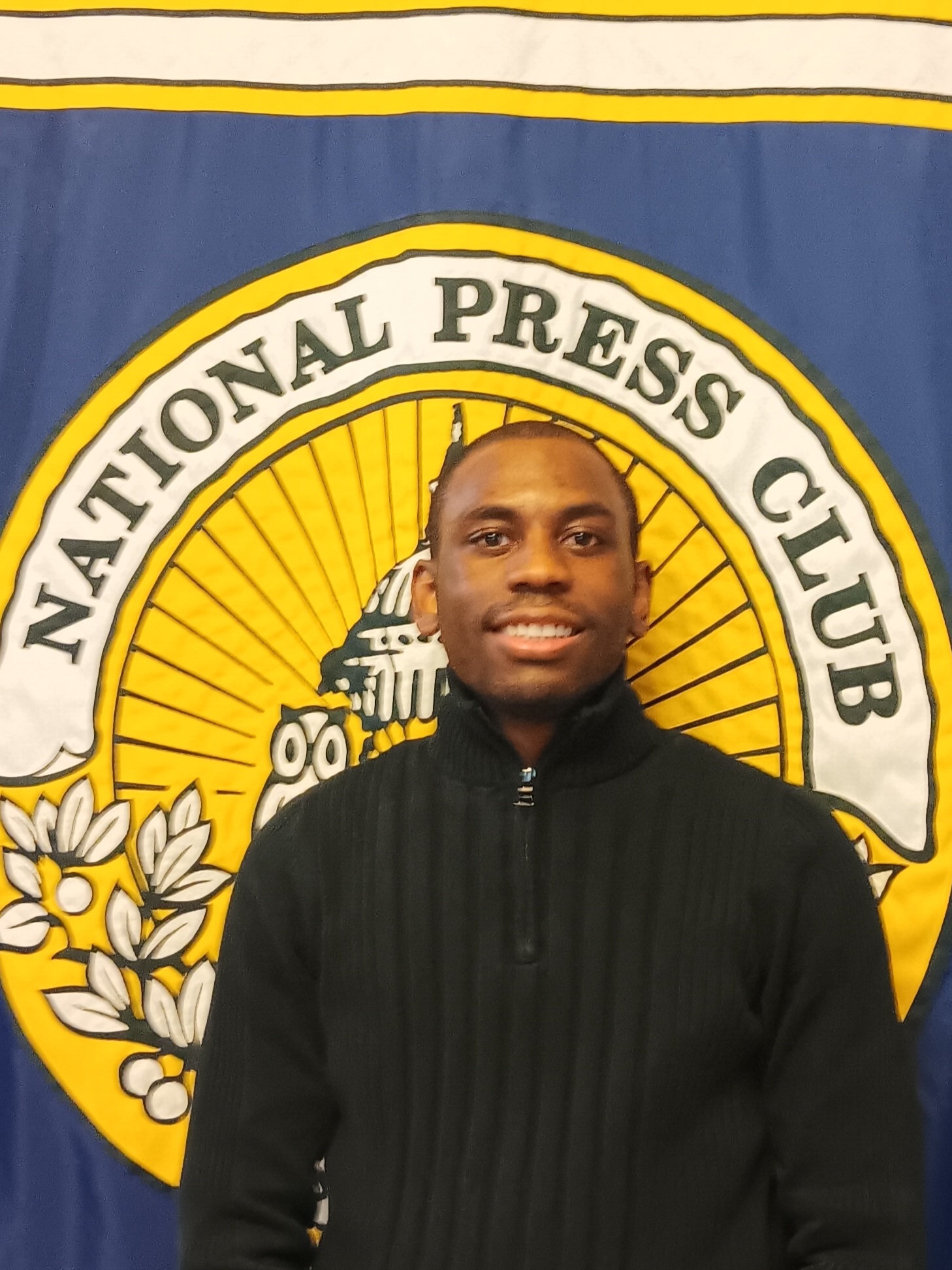 glambey.jpg glambey.jpg